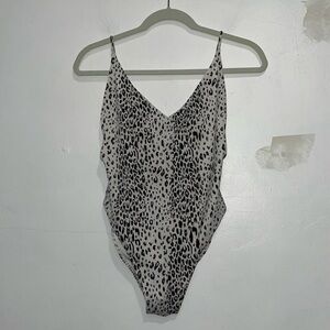 Size 10 Women’s H&M White and Black Cheetah Print one Piece Swimsuit